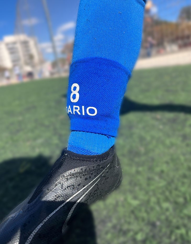 Sujeta espinilleras personalizado